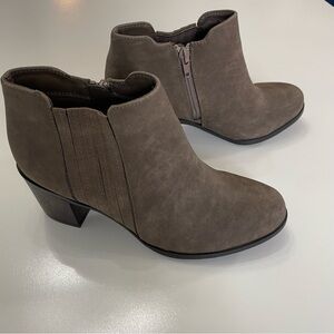 Arizona Odessa Taupe Ankle Booties